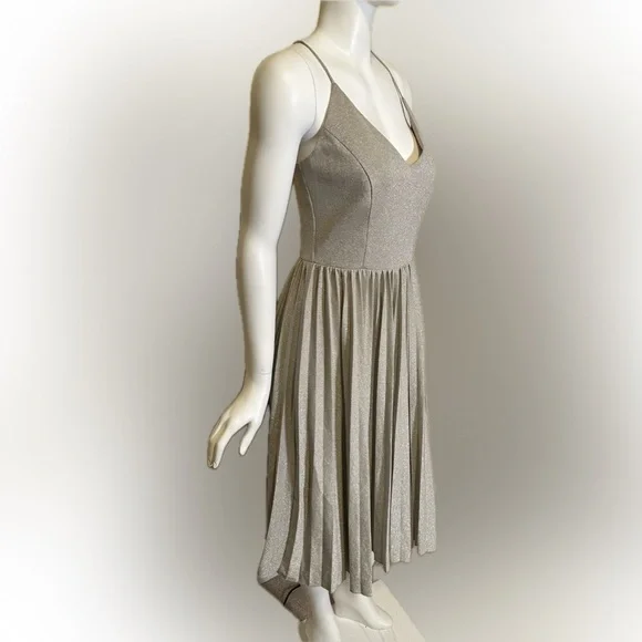 Anthropologie Elevenses Lunar Pleated Midi Dress Gold Sparkle Metallic Size 6 - Picture 2 of 13